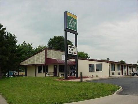 Super 9 Motel Troy Екстериор снимка