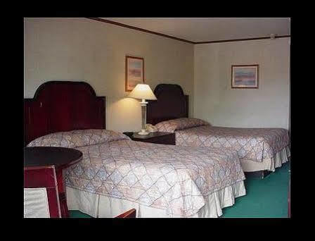 Super 9 Motel Troy Екстериор снимка